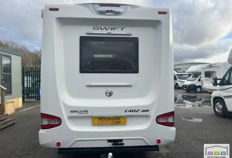 Swift Escape Compact C402 2021