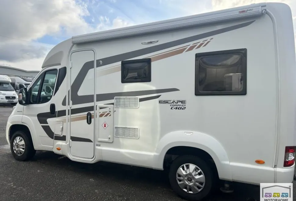 Swift Escape Compact C402 2021
