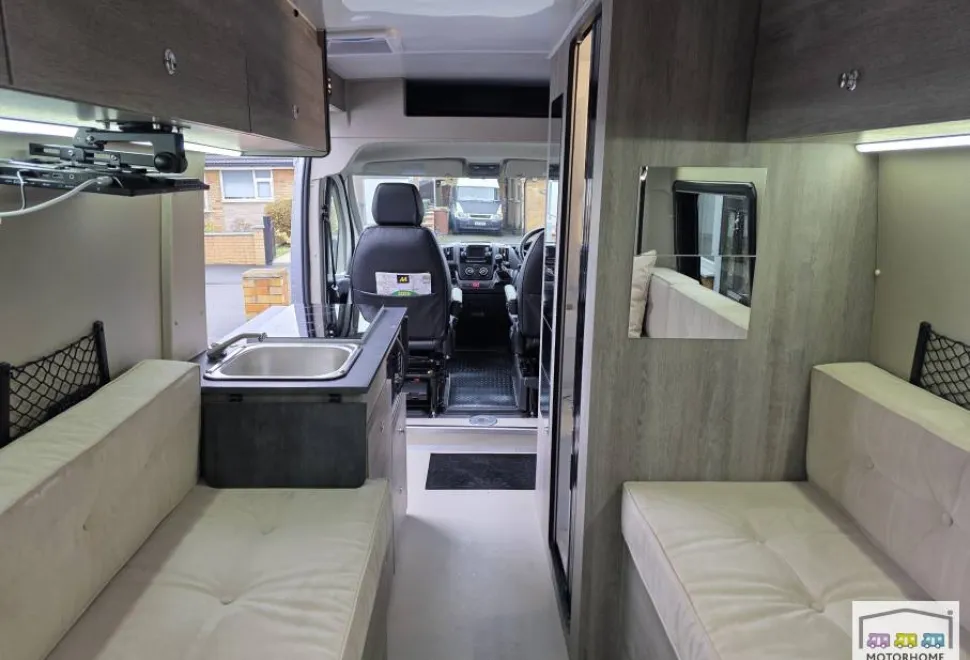 Peugeot Boxer 335 L3H2 Professional Hdi 2023