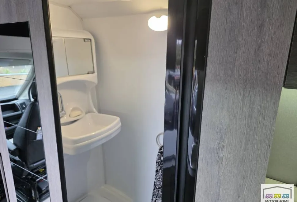 Peugeot Boxer 335 L3H2 Professional Hdi 2023