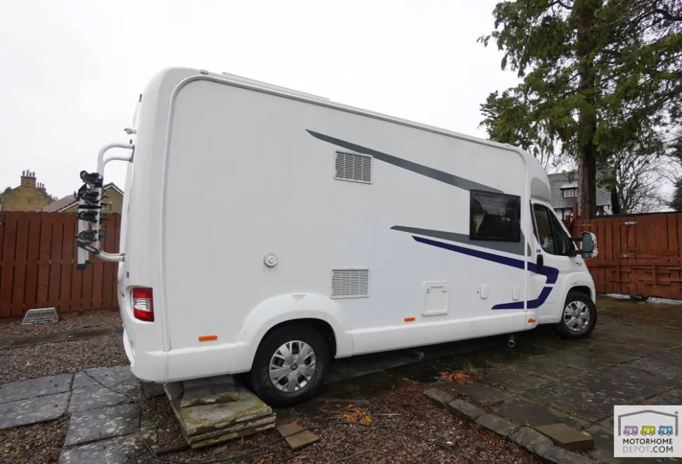 Swift Escape 695 2018