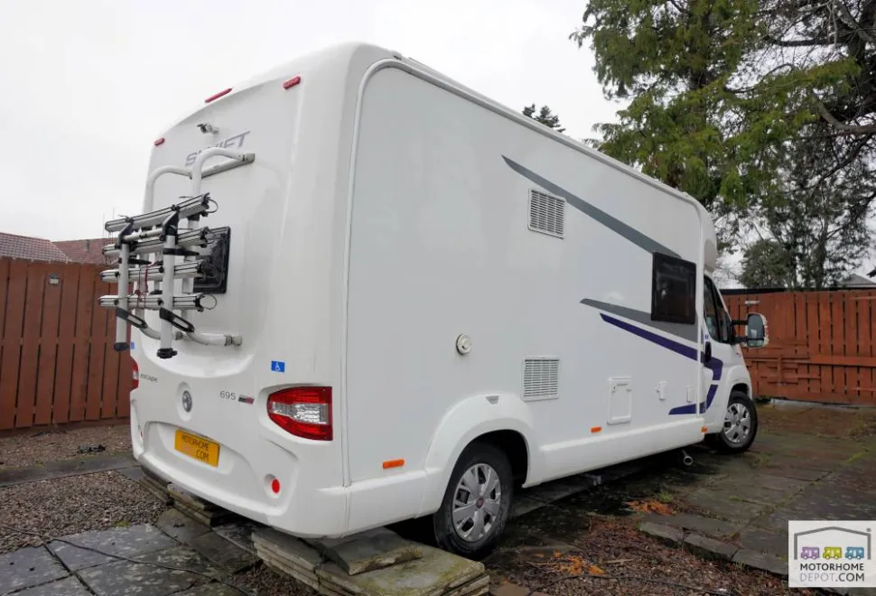 Swift Escape 695 2018