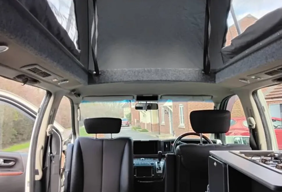 Nissan Elgrand Camper Van 2007
