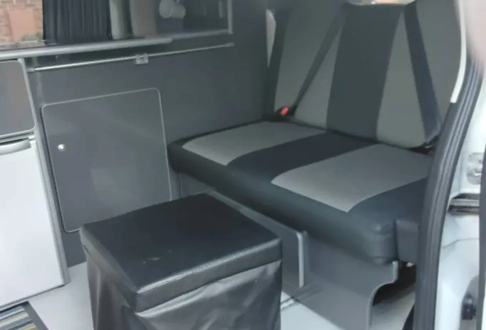 Nissan Elgrand Camper Van 2007