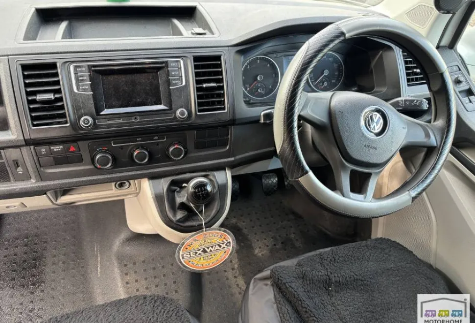 Volkswagen T6  2018