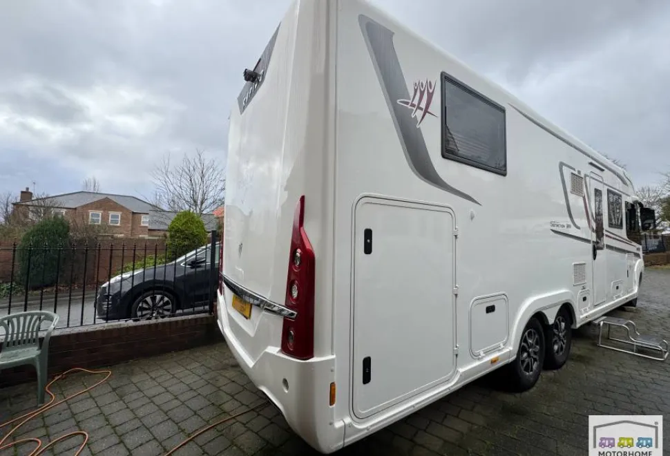 Rapido Distinction i1090  2019