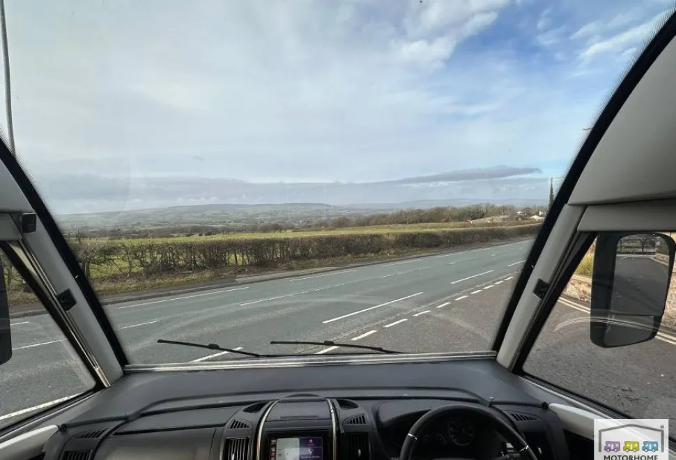 Burstner Grand Panorama  i920 2014