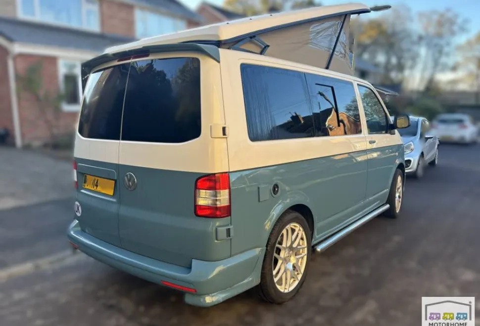 Volkswagen Transporter  2014