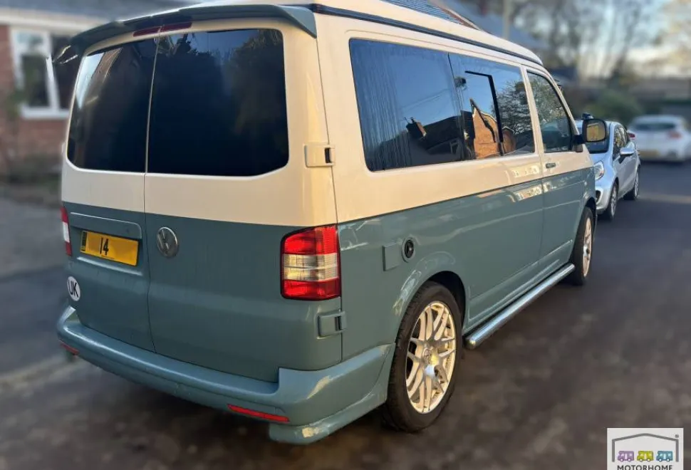 Volkswagen Transporter  2014