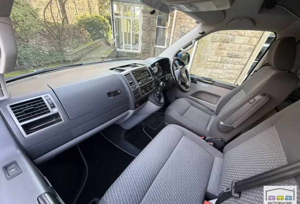Volkswagen T5 Camper  2015