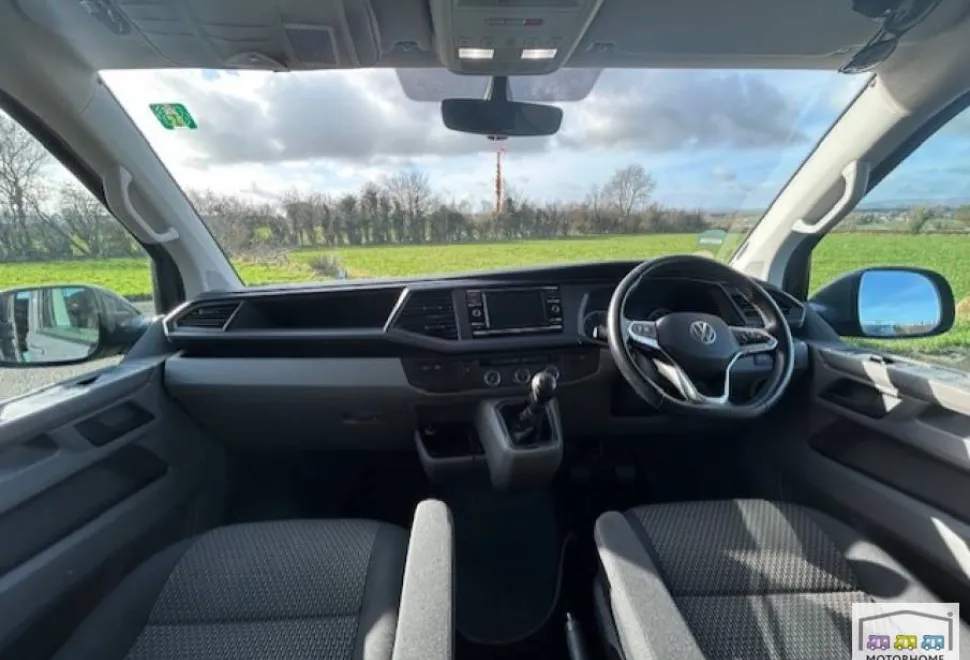 Volkswagen Transporter T28 2022