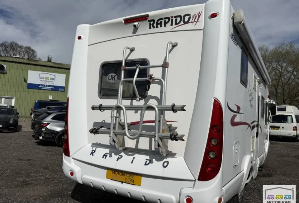 Rapido  9086DF  2010