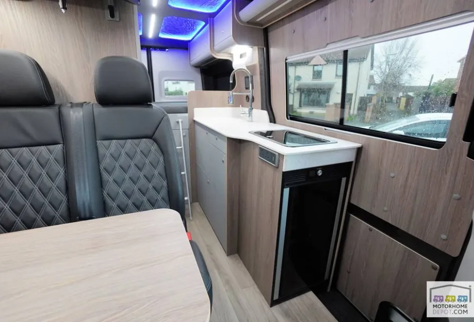 Volkswagen Crafter CR35 Trendline TDI A 2024