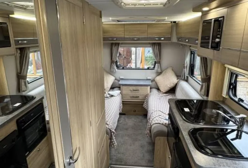 Elddis Evolution  120 2020
