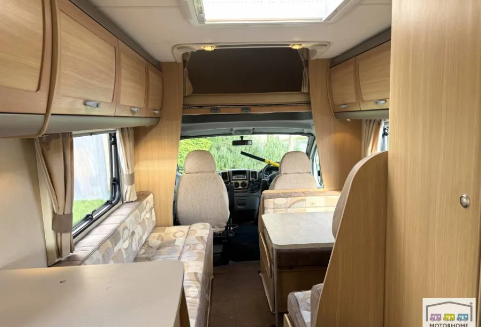 Bessacarr E435  2008