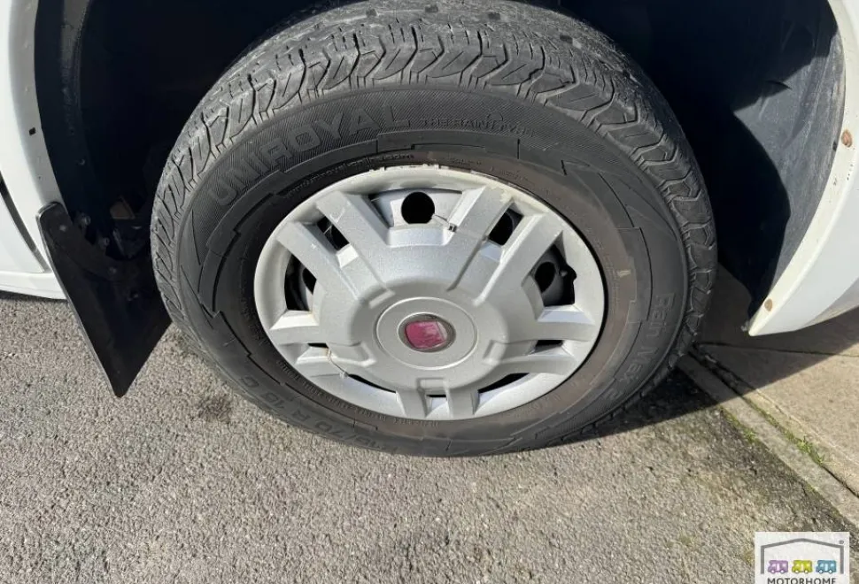 Bessacarr E435  2008
