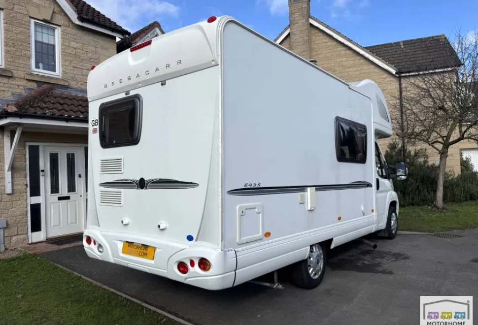 Bessacarr E435  2008