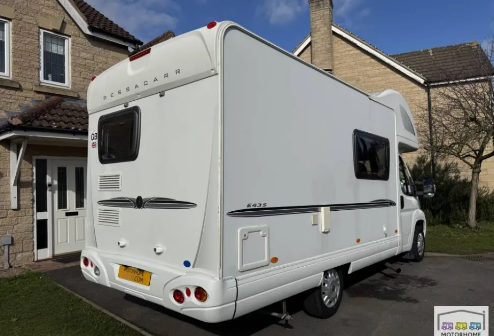 Bessacarr E435  2008