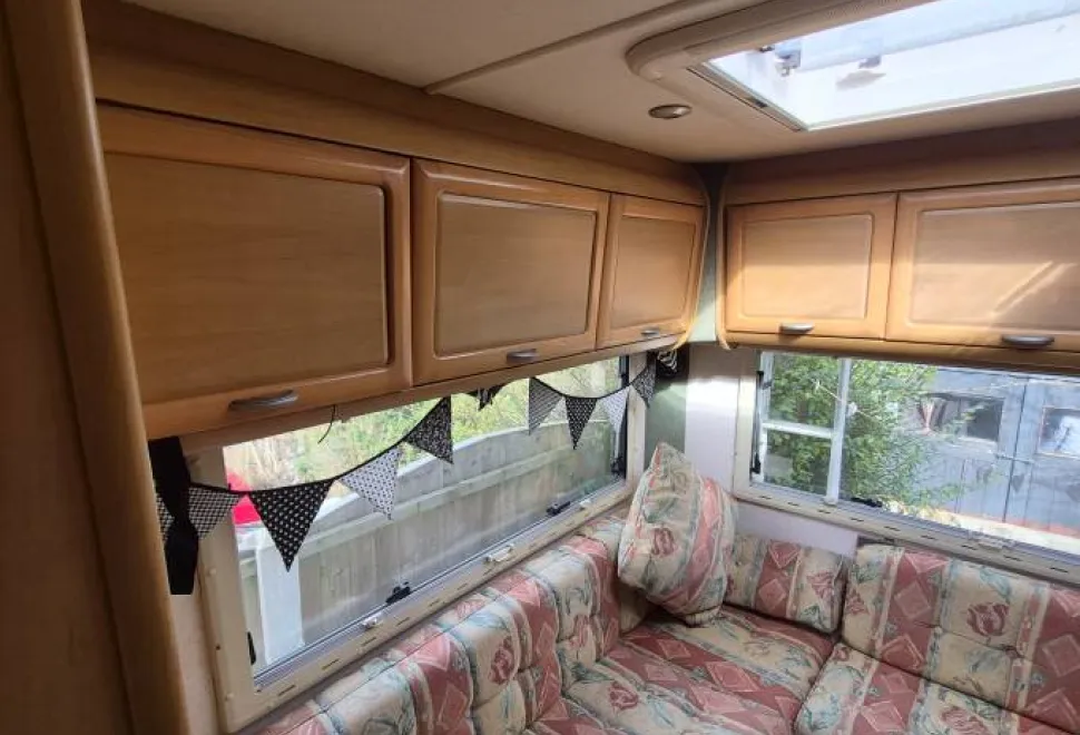 Swift Kon-Tiki  2000
