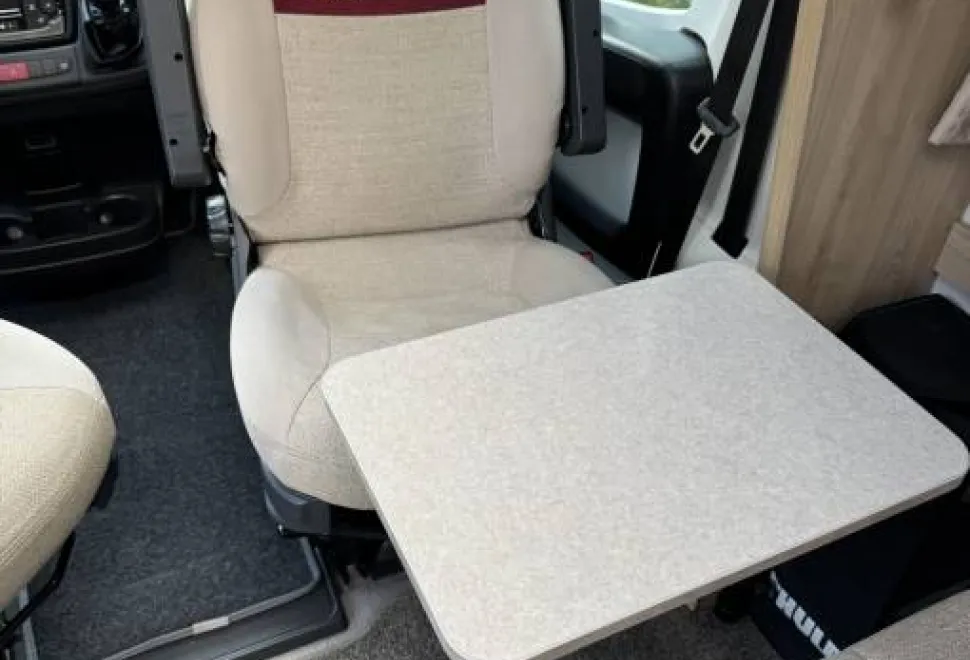 Elddis Majestic 125 2017