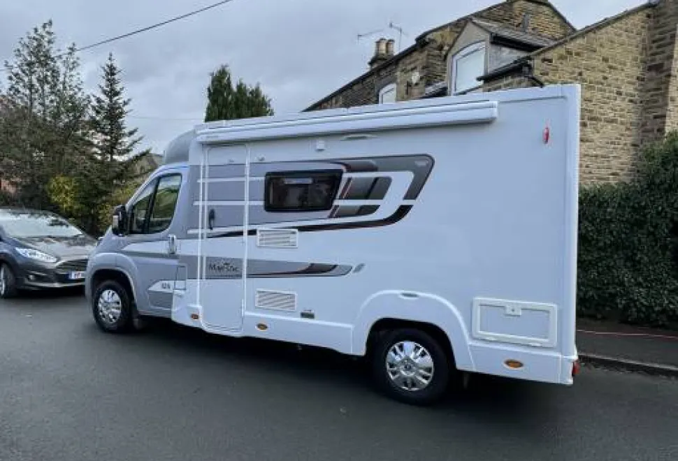 Elddis Majestic 125 2017
