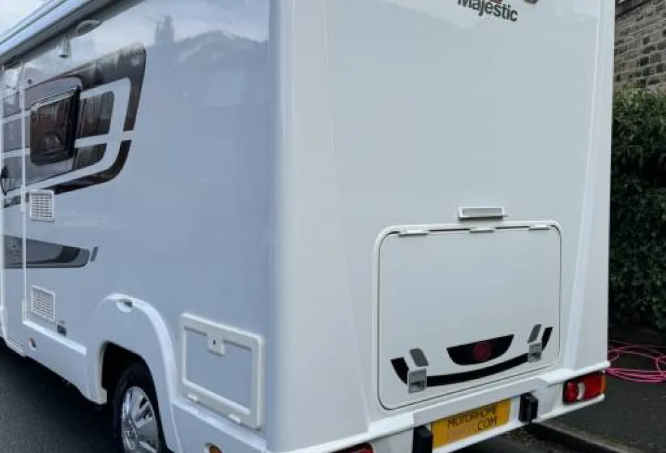 Elddis Majestic 125 2017