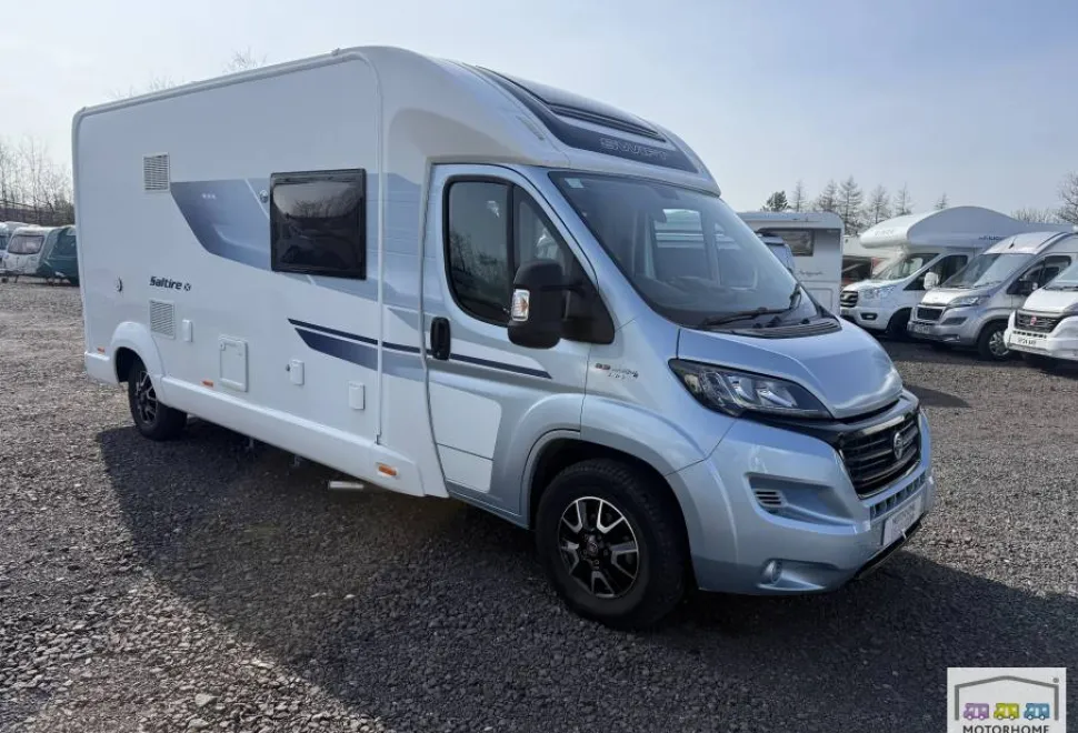 Swift Escape 695 2017