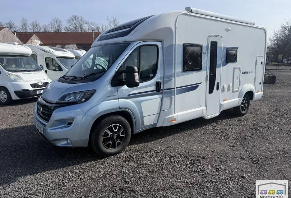 Swift Escape 695 2017