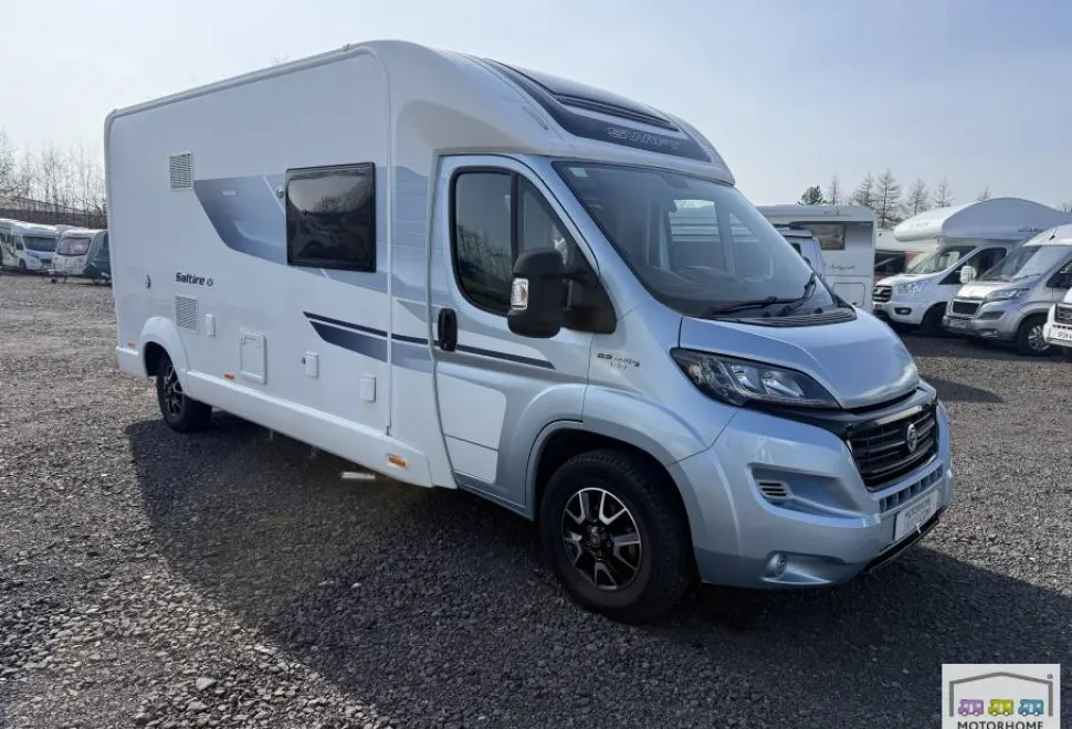 Swift Escape 695 2017