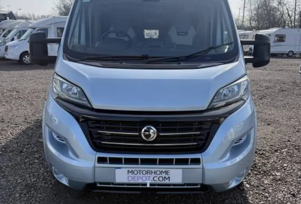 Swift Escape 695 2017