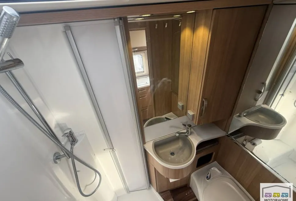 Hymer Exsis-I 698 2014
