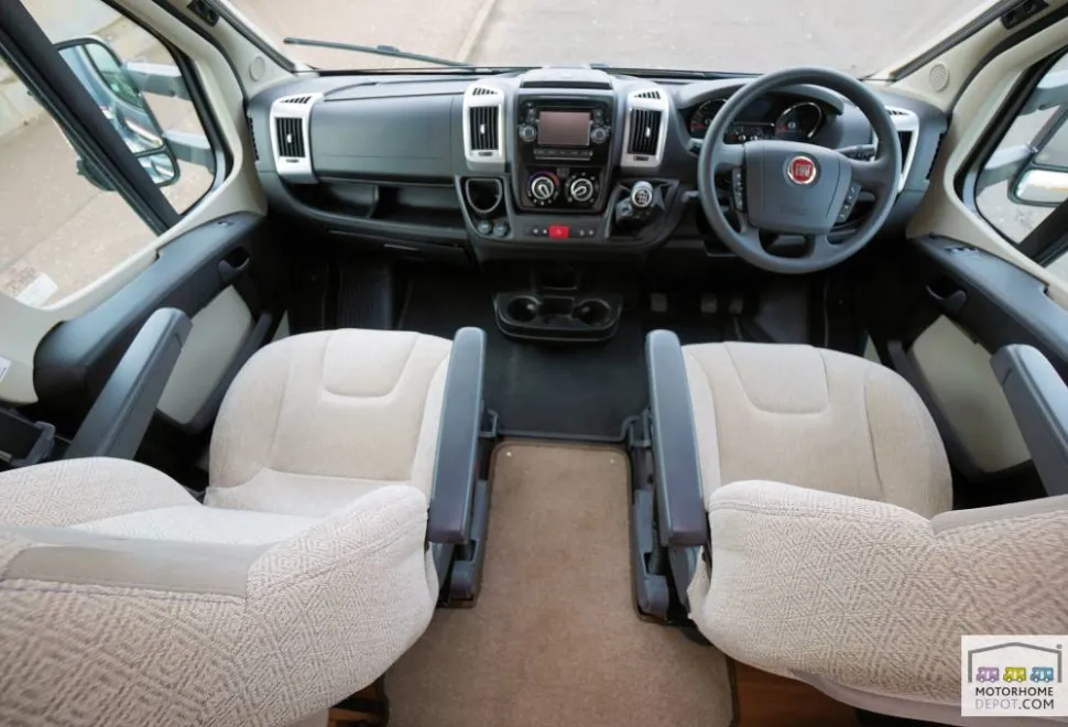 Auto-Trail Tracker FB 2019