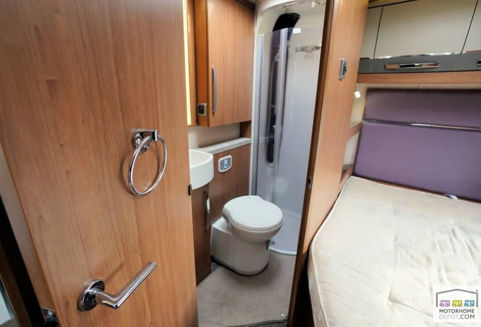 Auto-Trail Tracker FB 2019