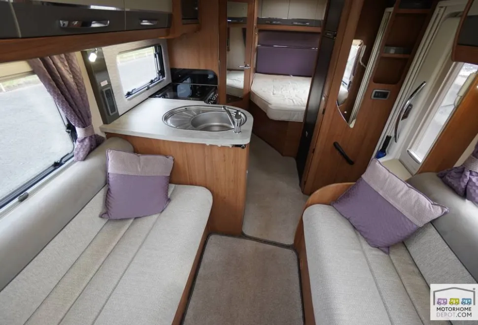 Auto-Trail Tracker FB 2019
