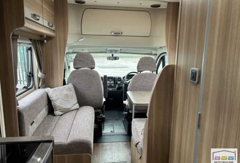 Bessacarr 484  2015