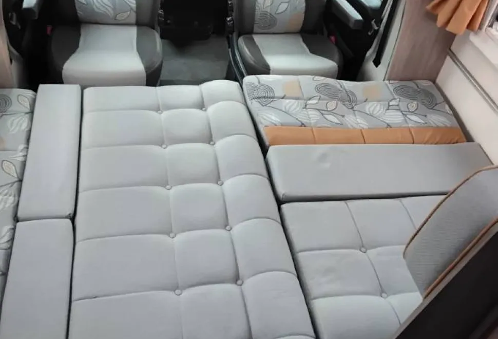 Auto-Sleepers Nuevo 60th Anniversary ES 2021