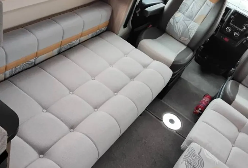 Auto-Sleepers Nuevo 60th Anniversary ES 2021