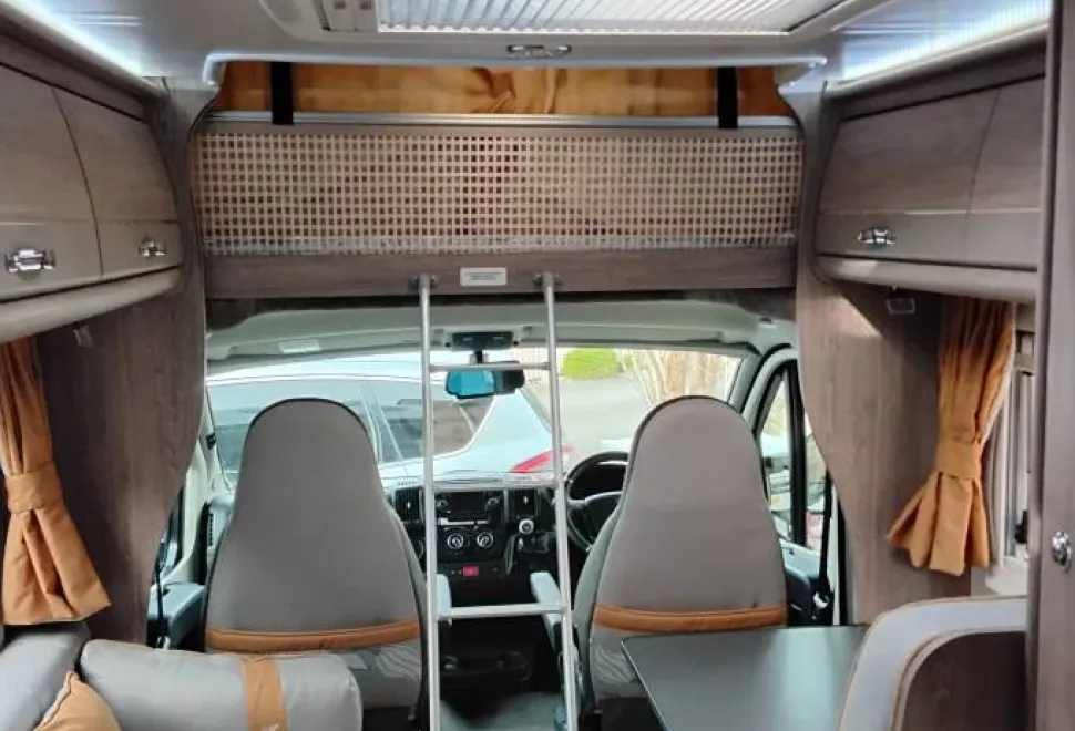 Auto-Sleepers Nuevo 60th Anniversary ES 2021