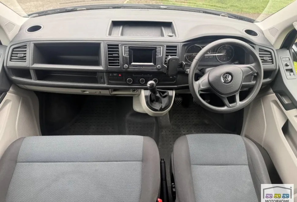 Volkswagen T6  2016