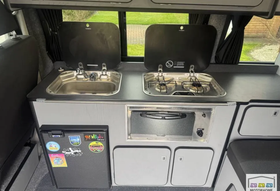 Volkswagen T6  2016