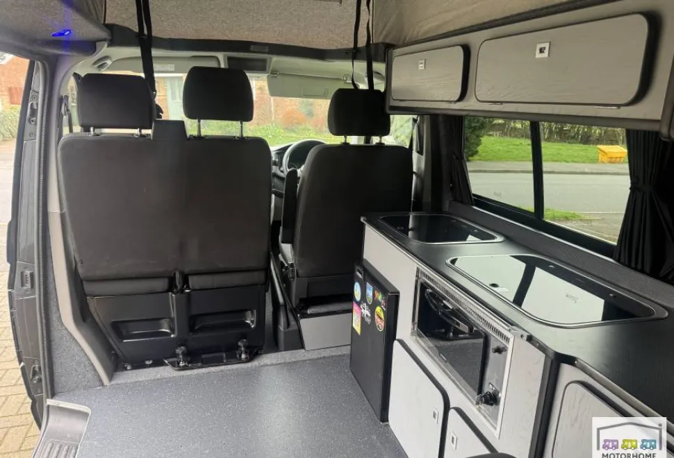 Volkswagen T6  2016