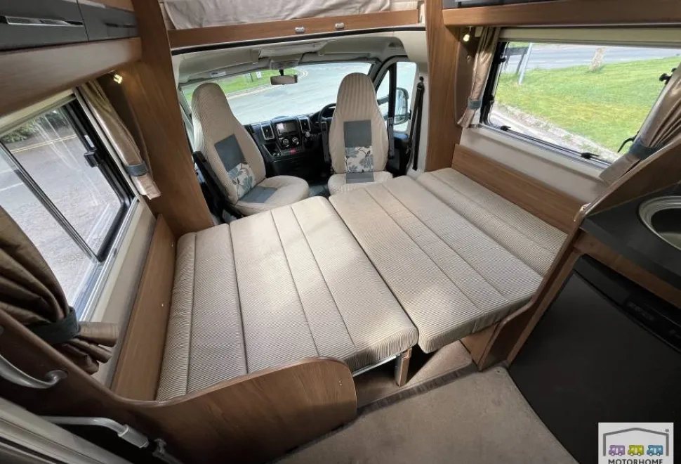Auto-Trail Tracker RS 2013
