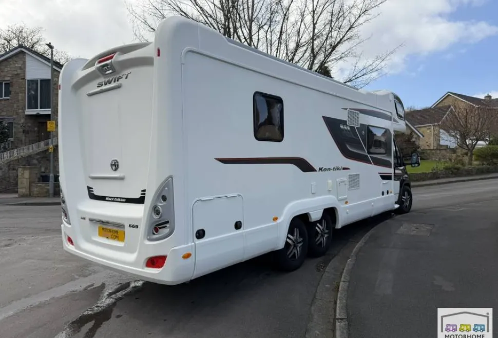 Swift Kon-Tiki 669 Black Edition 2018