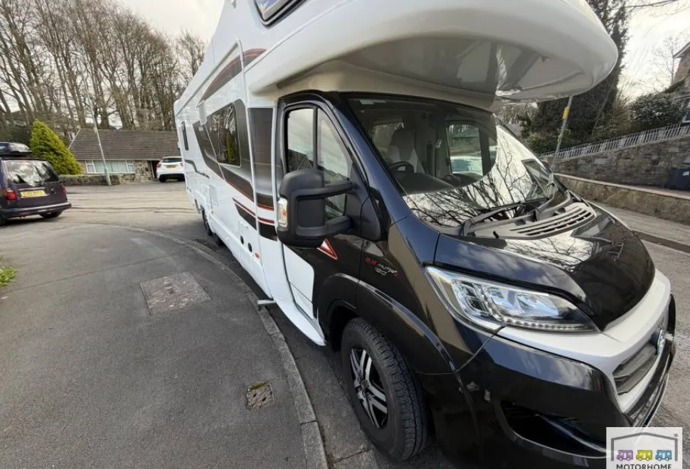 Swift Kon-Tiki 669 Black Edition 2018