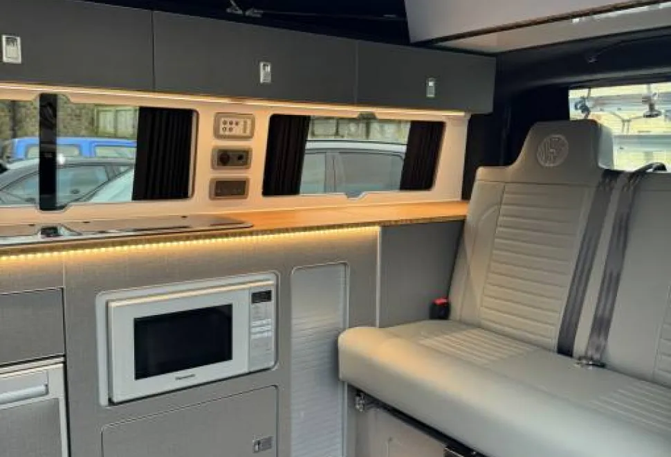 Volkswagen T6 Camper King 2021