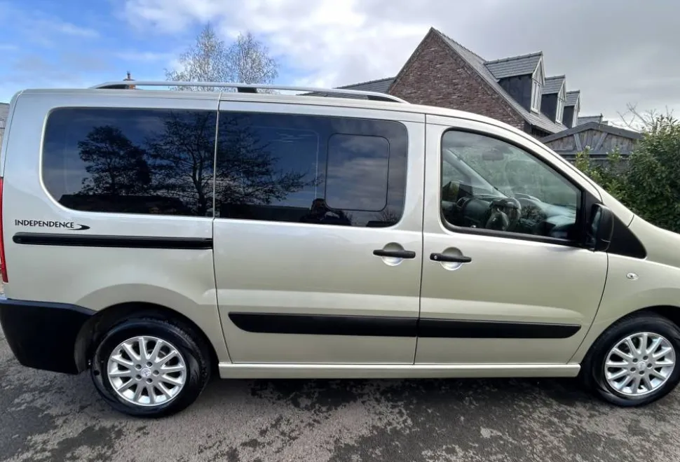 Peugeot Expert Tepee 2015