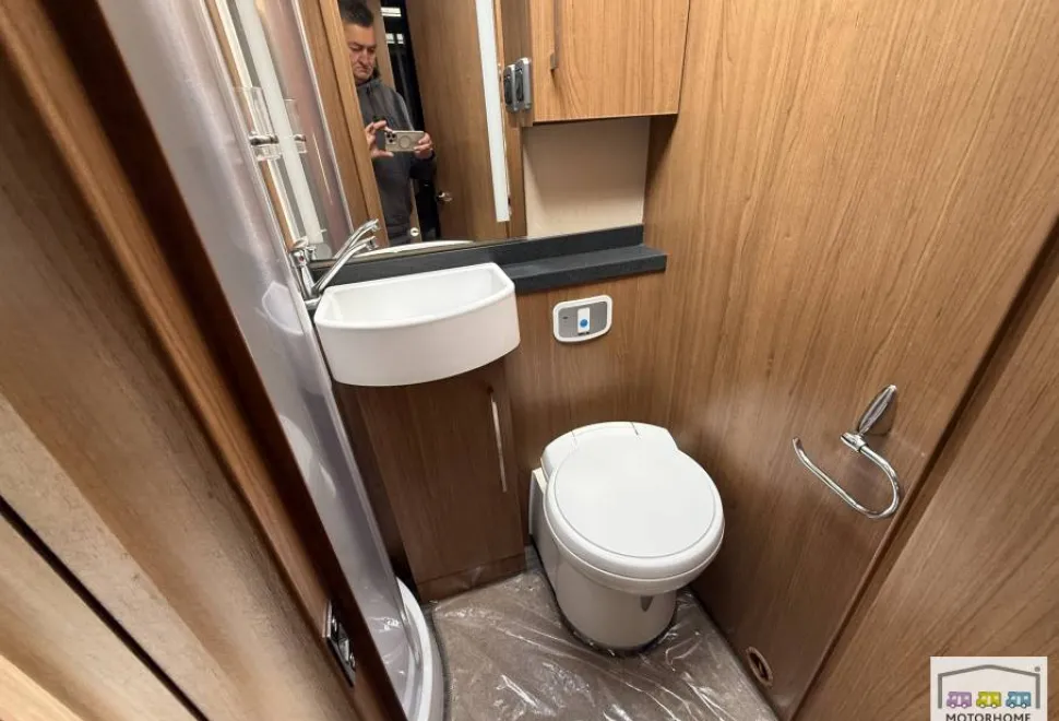 Auto-Trail Frontier Scout 2014