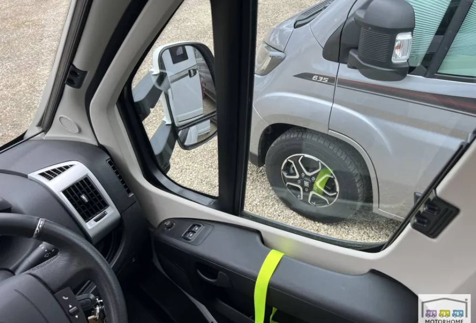 Knaus Sky Ti  700 Meg Platinum 2020
