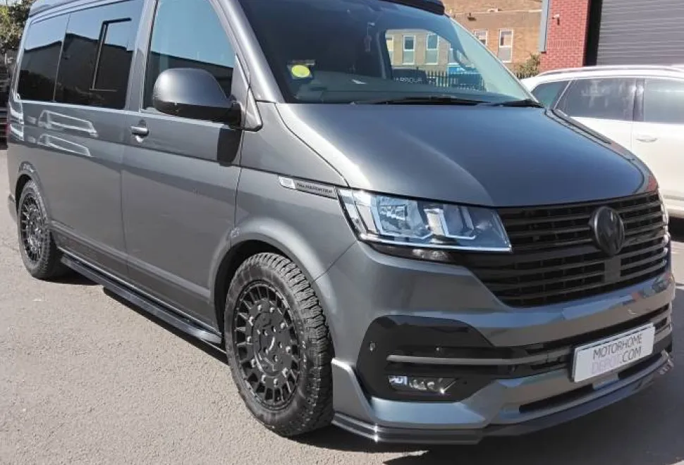 Volkswagen T6.1 Transporter Highline AVT Campers 2023