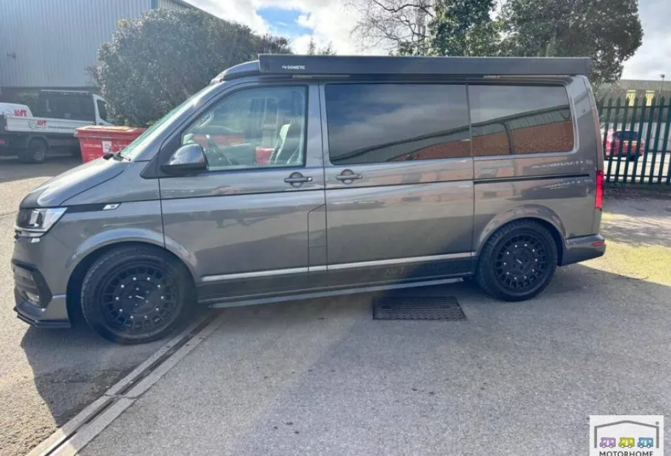 Volkswagen T6.1 Transporter Highline AVT Campers 2023